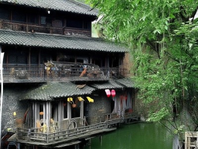 江西旅游商贸学院，探索新闻专业方向，培养未来人才