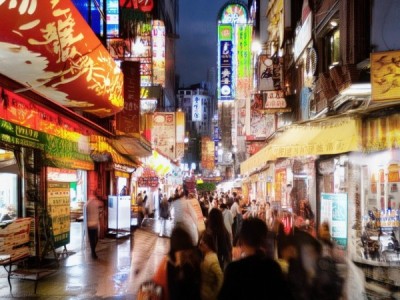 黔江商贸服务提升，探索与实践路径