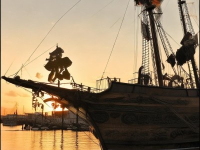 千年商海留下了故事，滕州洪源商贸服务部