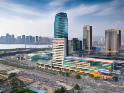 盘锦国际商贸城凭借其优越的地理位置和独特的商业模式，成为区域经济发展的新地标。它不仅为当地企业提供了便捷的商业平台，也为区域经济发展注入了新的活力和机遇。