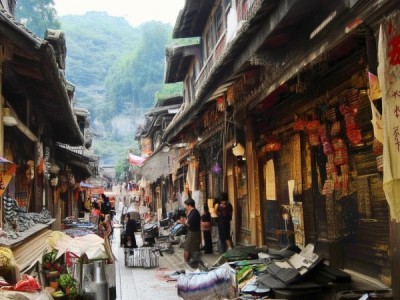 商贸型小城镇与商业中心的崛起，机遇与挑战