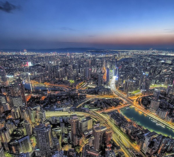 呼和浩特东北商贸城，城市新地标