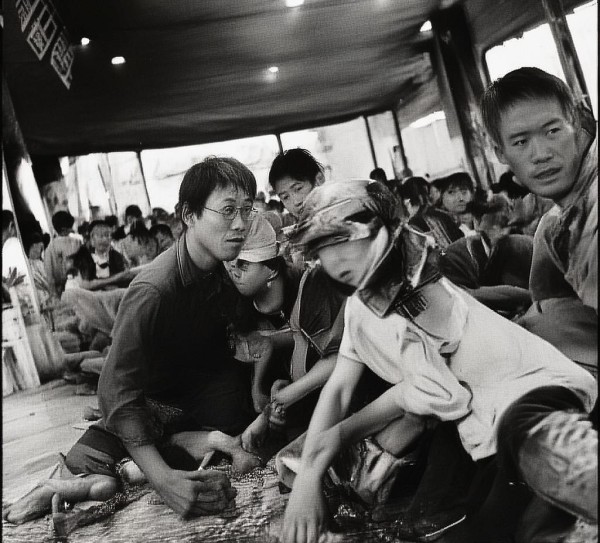 延安商贸学校传承历史，弘扬精神，传递正能量。