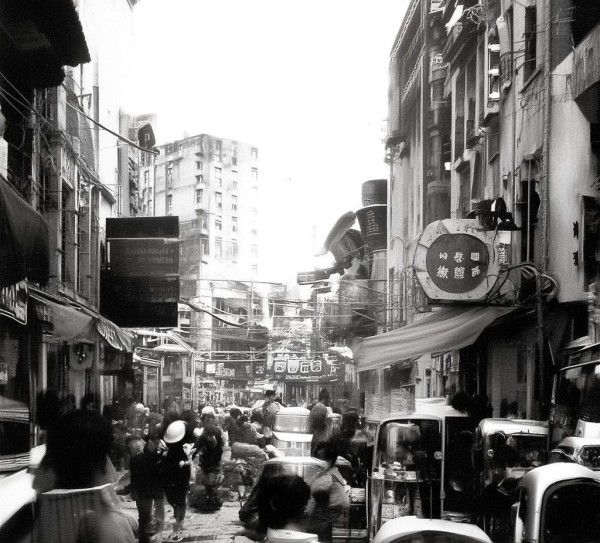 南京商贸城老人养老服务，守护生命，助力智慧社会