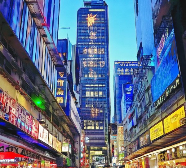 西南商贸城作为城市中的商业地标